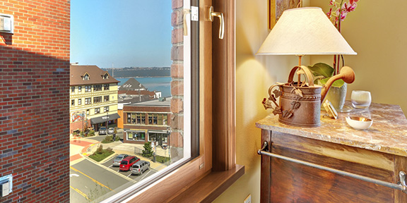 金堂木節(jié)能鋁包木門窗成為門窗市場的新秀